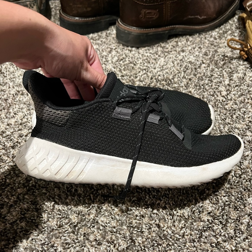 Adidas tennis shoes